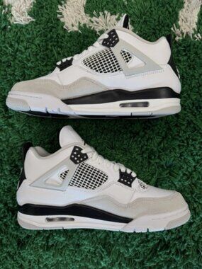 Nike Air Jordan 4 Retro Military Black